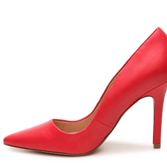 Charles David Sweetness Leather Pointed Toe Pump - Picture 6 of 6